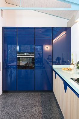 Küchenfronten blau Hochglanz lackiert 